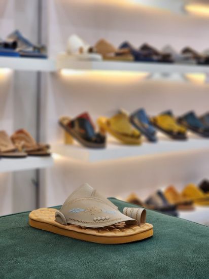 صورة زبيري وطني مطرز مديل م28